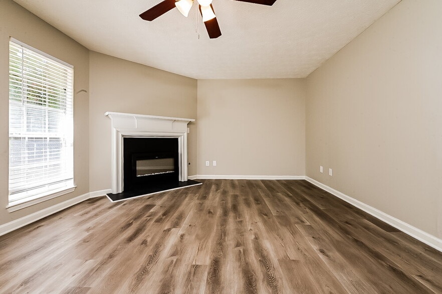 Building Photo - 6514 Eastbriar Dr