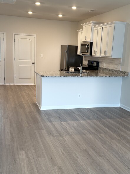 Building Photo - 1508 Independence Blvd