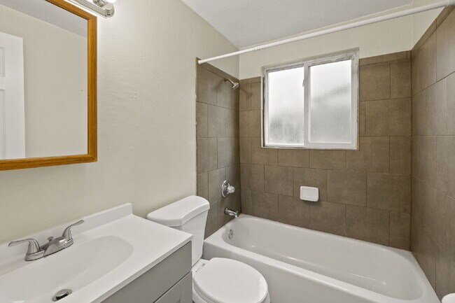 Building Photo - 4060 Airport Rd