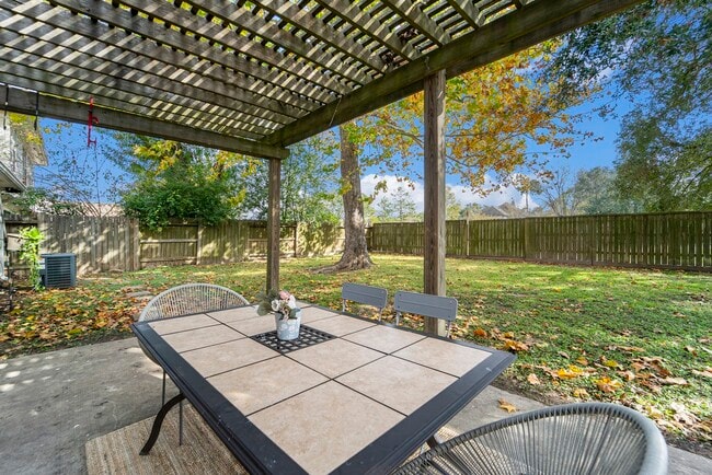 Building Photo - 13231 Harpers Bridge Dr