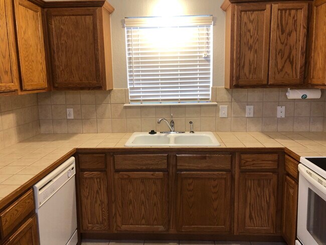 Building Photo - 509 Cherokee Gate Dr