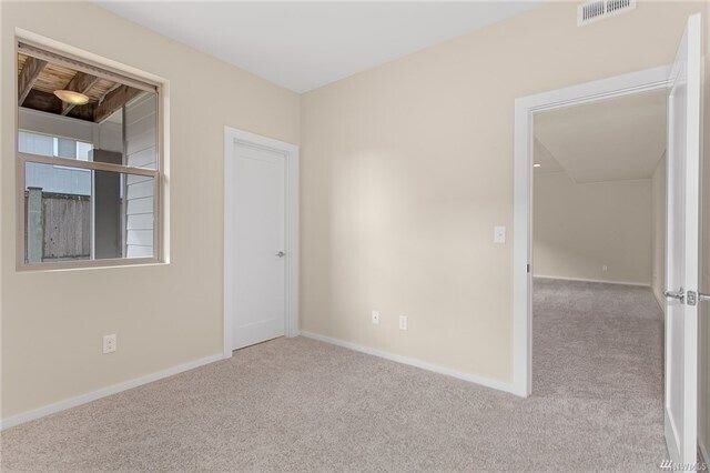 Building Photo - Gorgeous Executive Home, Available Now