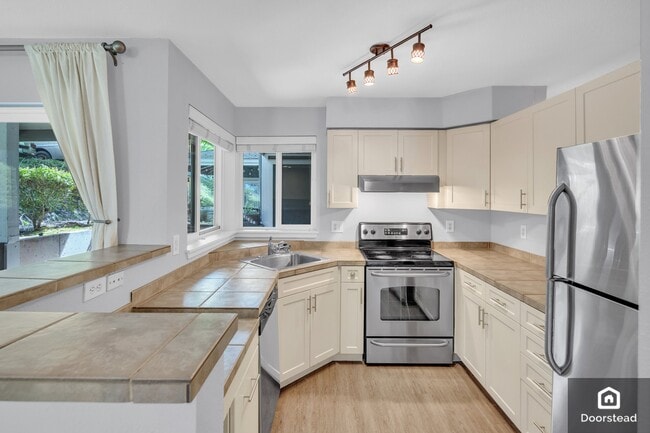 Building Photo - 3908 243rd Pl SE