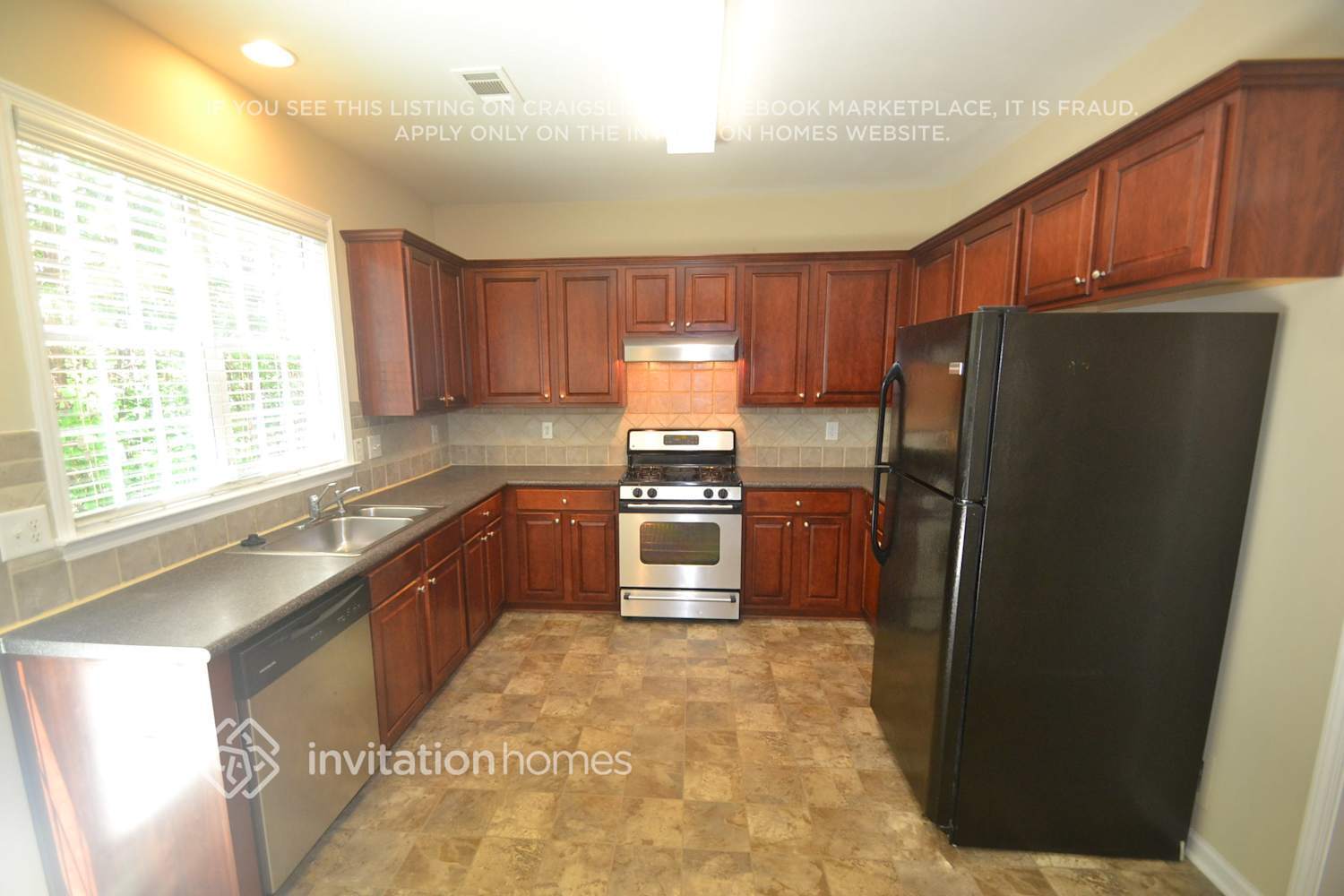 Building Photo - 1758 Bentridge Dr