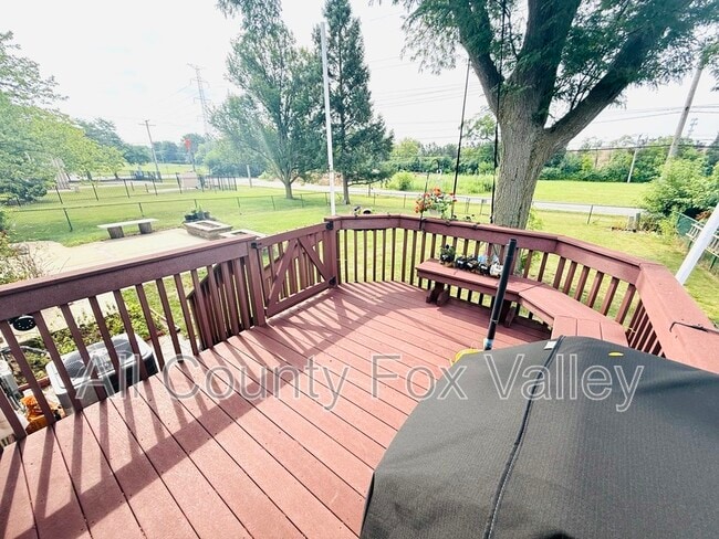 Building Photo - 21 E Appletree Ln
