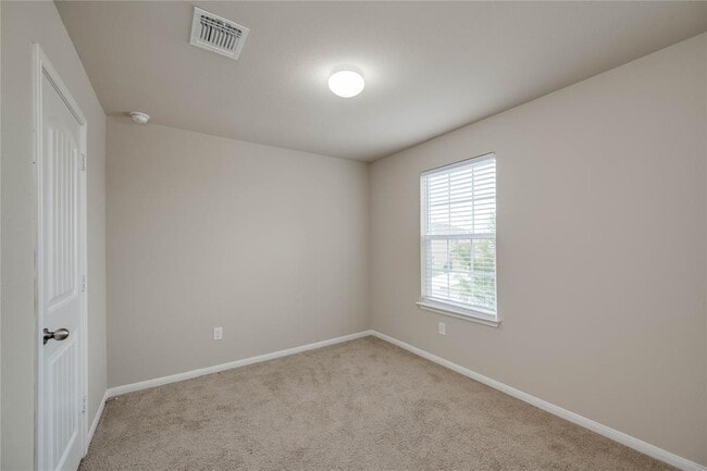 Building Photo - 2908 Tilmon Ln.
