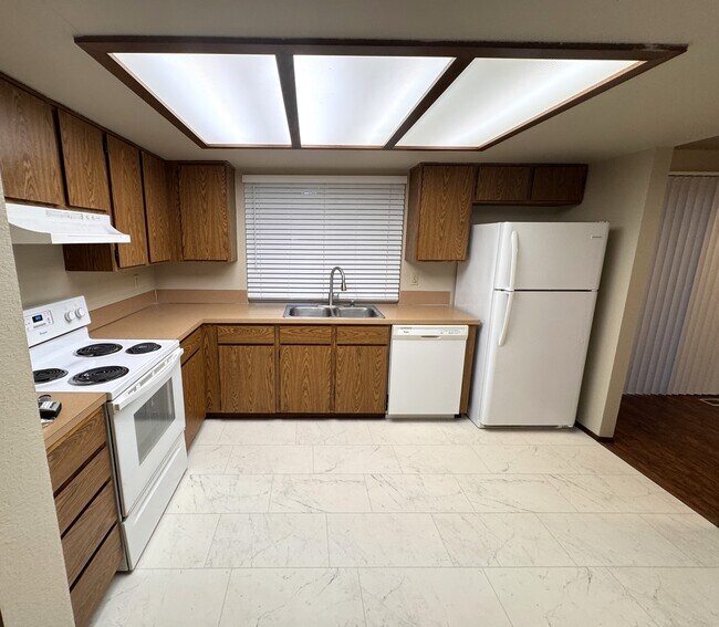 Building Photo - 202 Vashon Ave SE