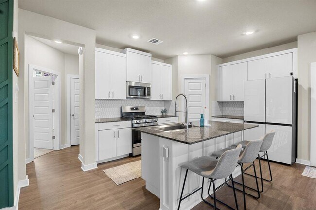 Building Photo - 2809 Stone Branch Dr