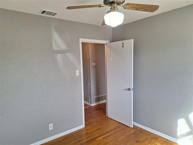 Building Photo - 740 Thomas Ave