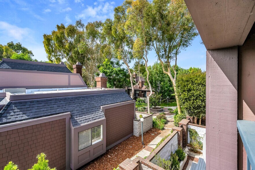 Balcony - 4425 Alla Rd