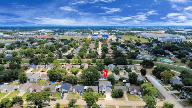 Building Photo - 7542 Lemma Dr