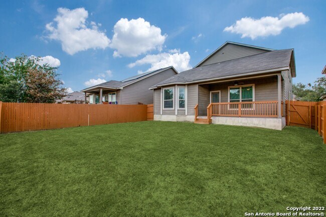 Building Photo - 4 Bedroom/2.5 Bathroom Home in the Hidden Canyons at Texas Research Park Subdivison