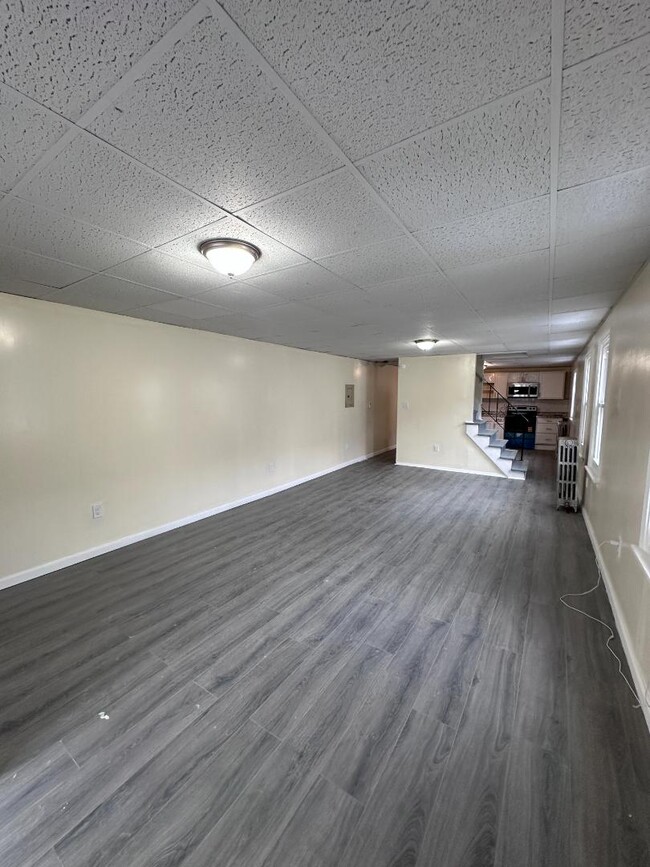 Building Photo - 153 Vine St