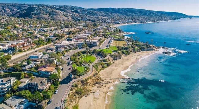 Building Photo - 326 Locust St