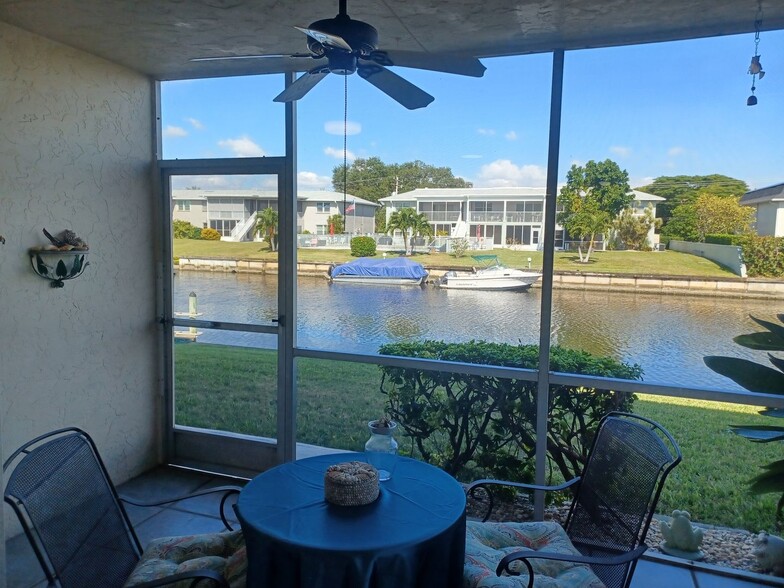 Building Photo - 909 SE 46th Ln