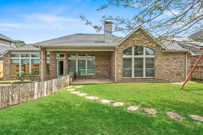 Building Photo - Move-in Ready!  Beautiful Perry Home One Story Home!