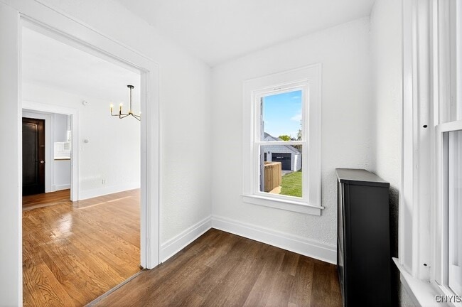 Building Photo - 363 Hickok Ave