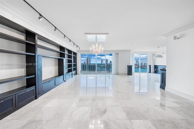 Building Photo - 3201 NE 183rd St