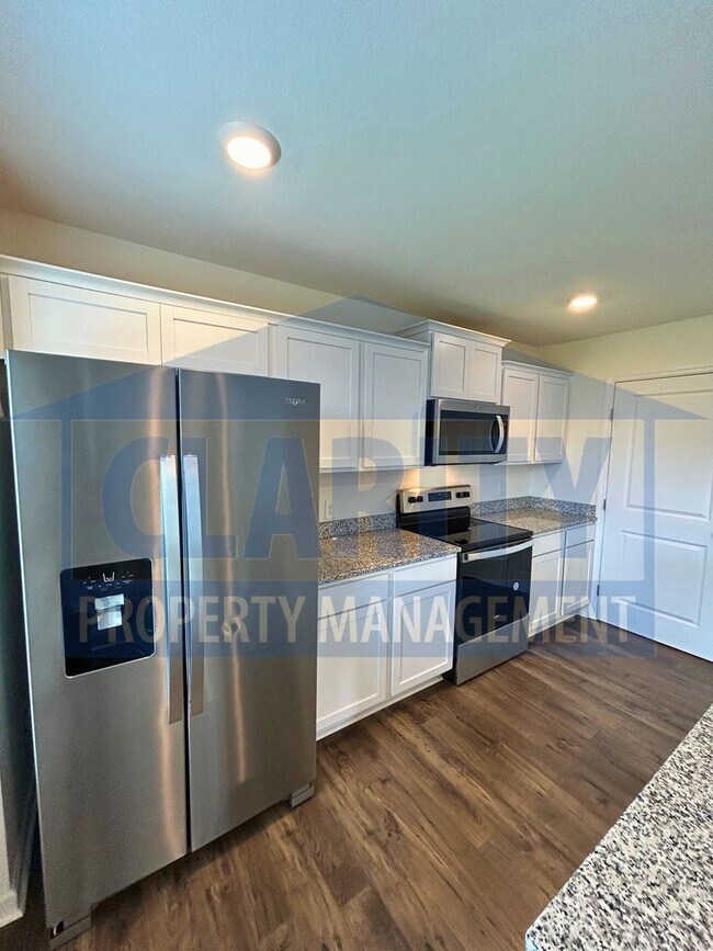 Building Photo - 1471 Housley Dr