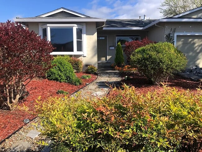 Primary Photo - 1524 Baywood Dr