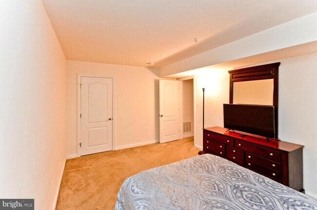 Building Photo - 7104 Britens Way