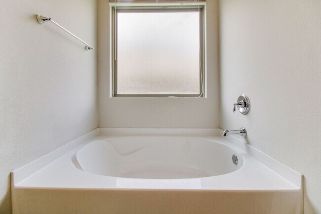 Building Photo - Stunning Two-Story Home with 4 Bedrooms, 2...