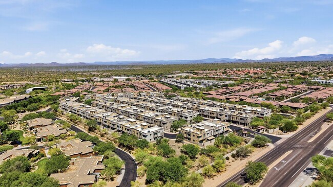 Building Photo - 7471 E Paraiso Dr