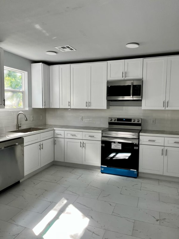 Building Photo - 1400 N 23rd St