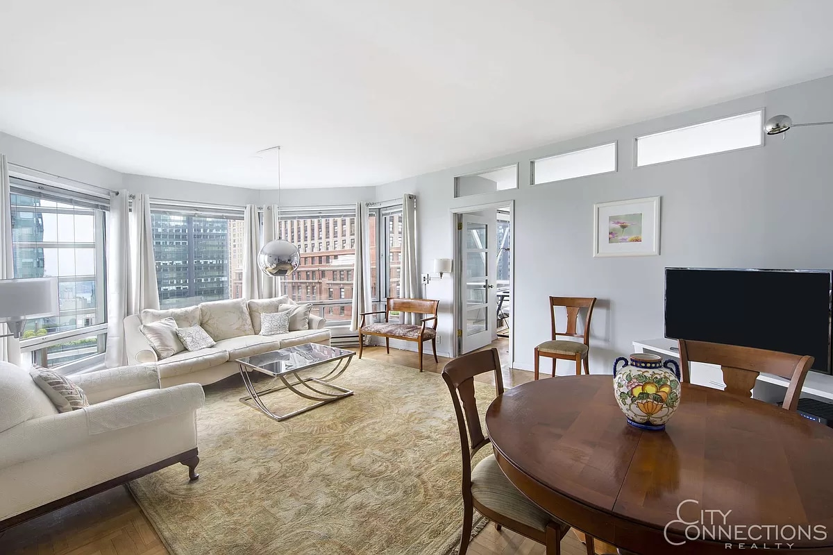 Building Photo - 301 W 57th St