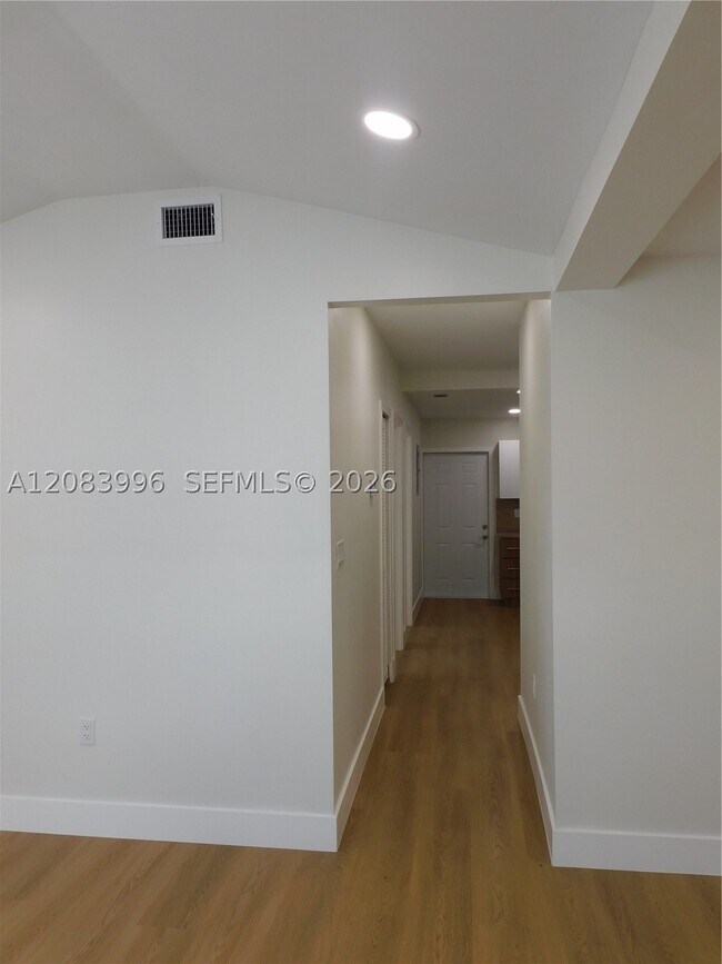Building Photo - 2754 NW 26th St