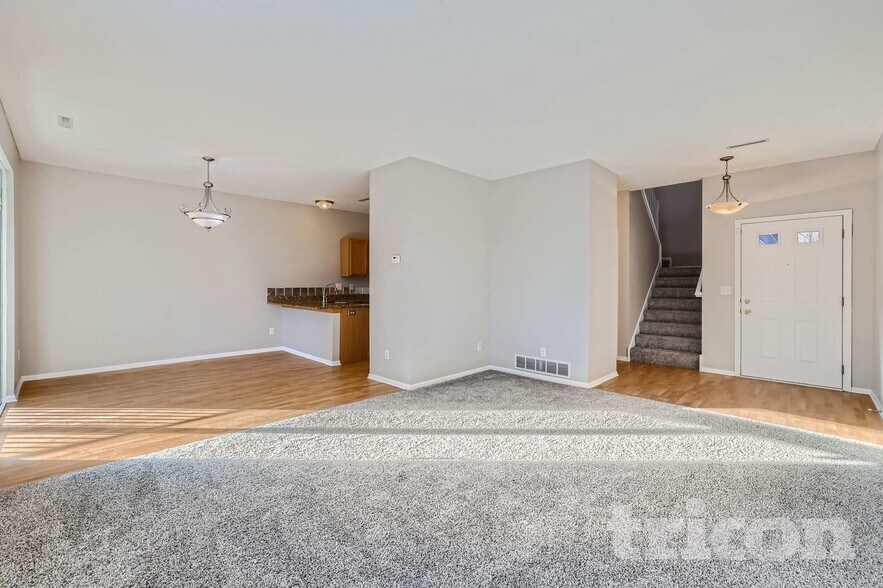 Building Photo - 16476 Jarrett Cir