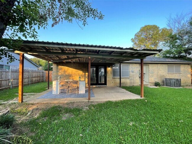 Building Photo - 5322 Vermillion Trail