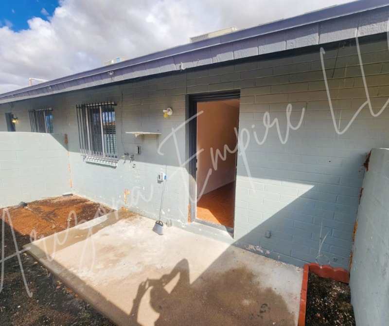 Building Photo - 337 N 93rd St