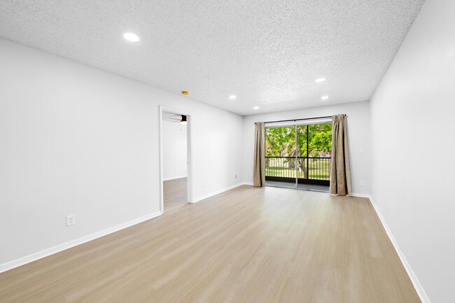 Building Photo - 4276 NW 89th Ave