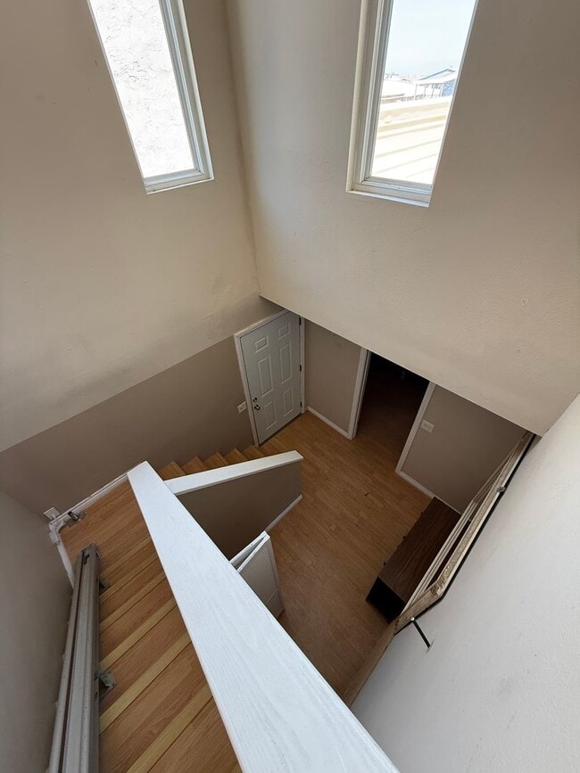 Building Photo - Beachside Condo – Steps to the Sand