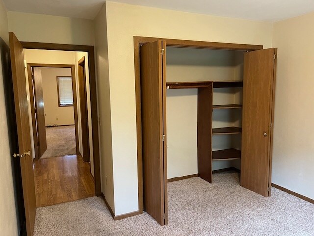 Building Photo - 211 Brookwood Dr