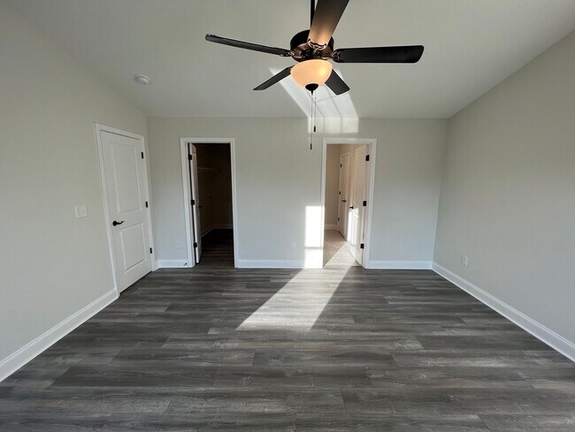 Building Photo - 232 Sage Cir
