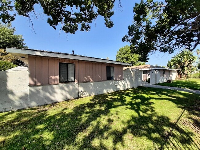 Front of Complex - 205 N Florence St