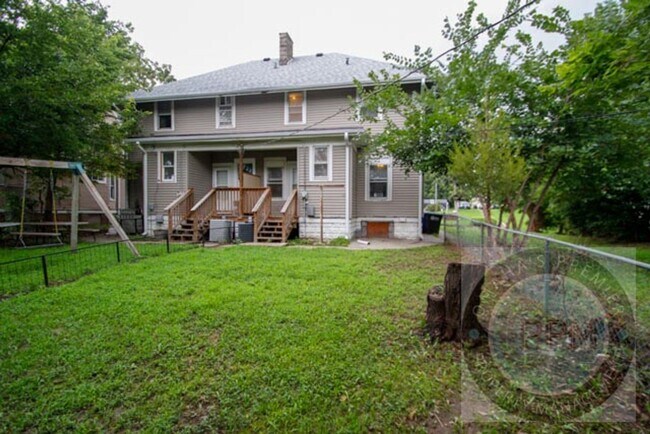 Building Photo - 3315 Seward St