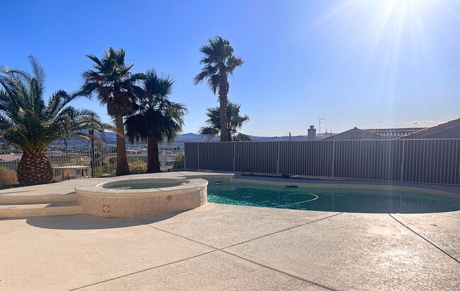 Building Photo - Unfurnished Long Term Pool Home