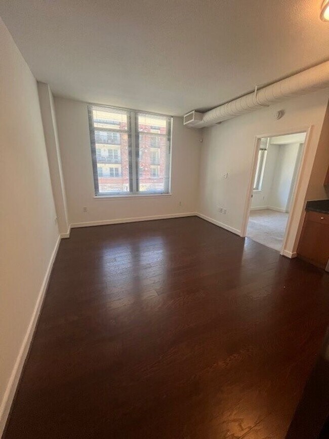 Building Photo - Luxury Condo in National Harbor