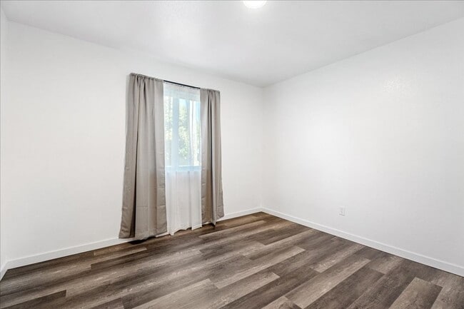 Building Photo - 3221 San Jose Way