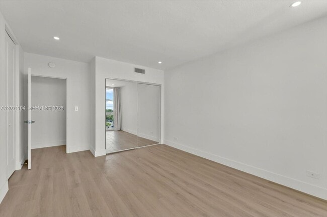 Building Photo - 2451 Brickell Ave