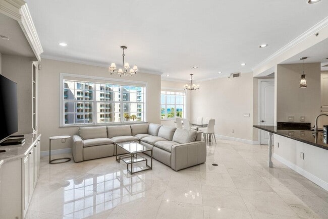 Building Photo - 3000 Jimmy Buffett Mem Hwy