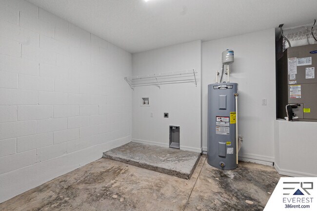 Building Photo - 3 Slumber Path