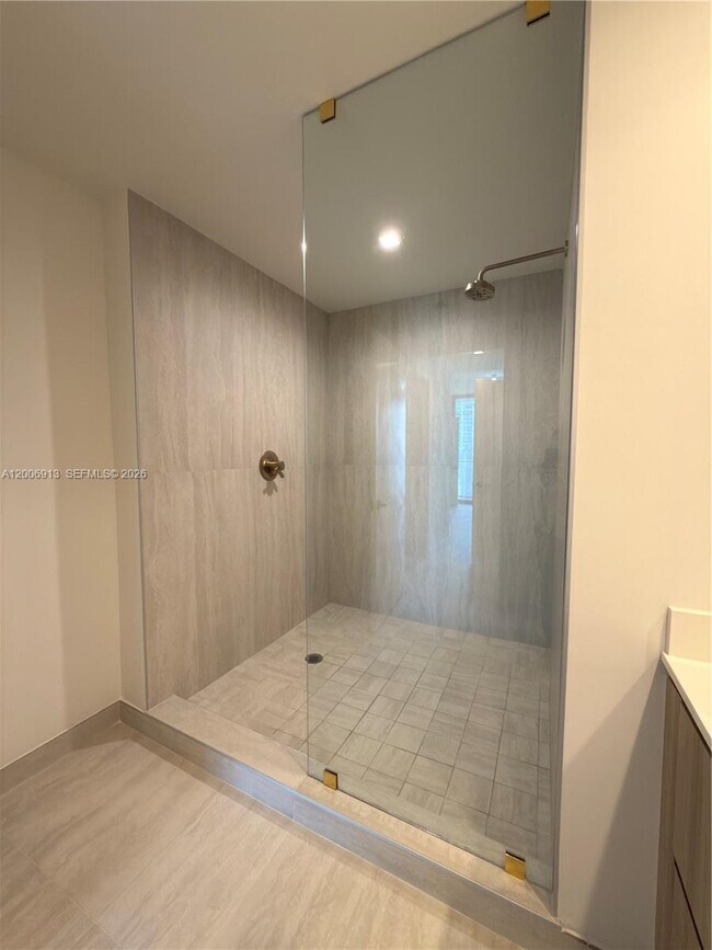 Building Photo - 77 SE 5th St