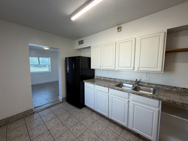 Building Photo - 4022 Emerson St