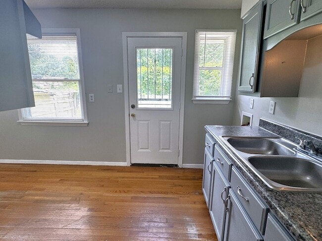 Building Photo - 1100 Danita Cove