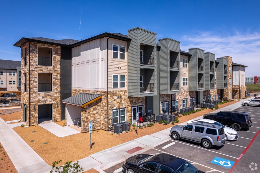 Building Photo - Magnolia Living