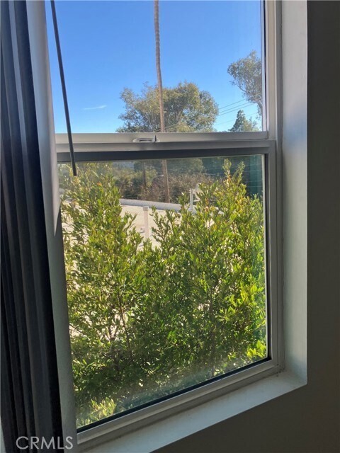 Building Photo - 11925 Kling St